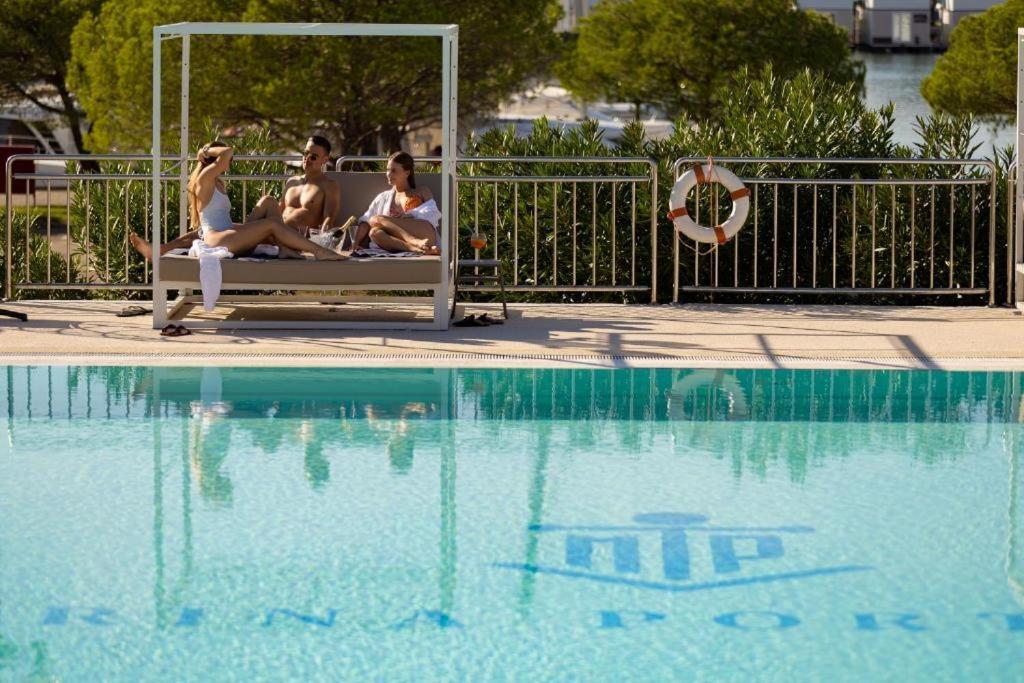 Floating Sea House Shark 3 Apartamento Portorož Exterior foto