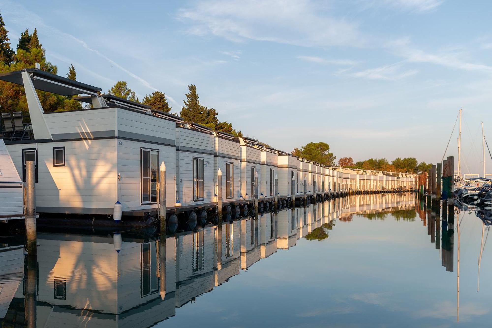 Floating Sea House Shark 3 Apartamento Portorož Exterior foto