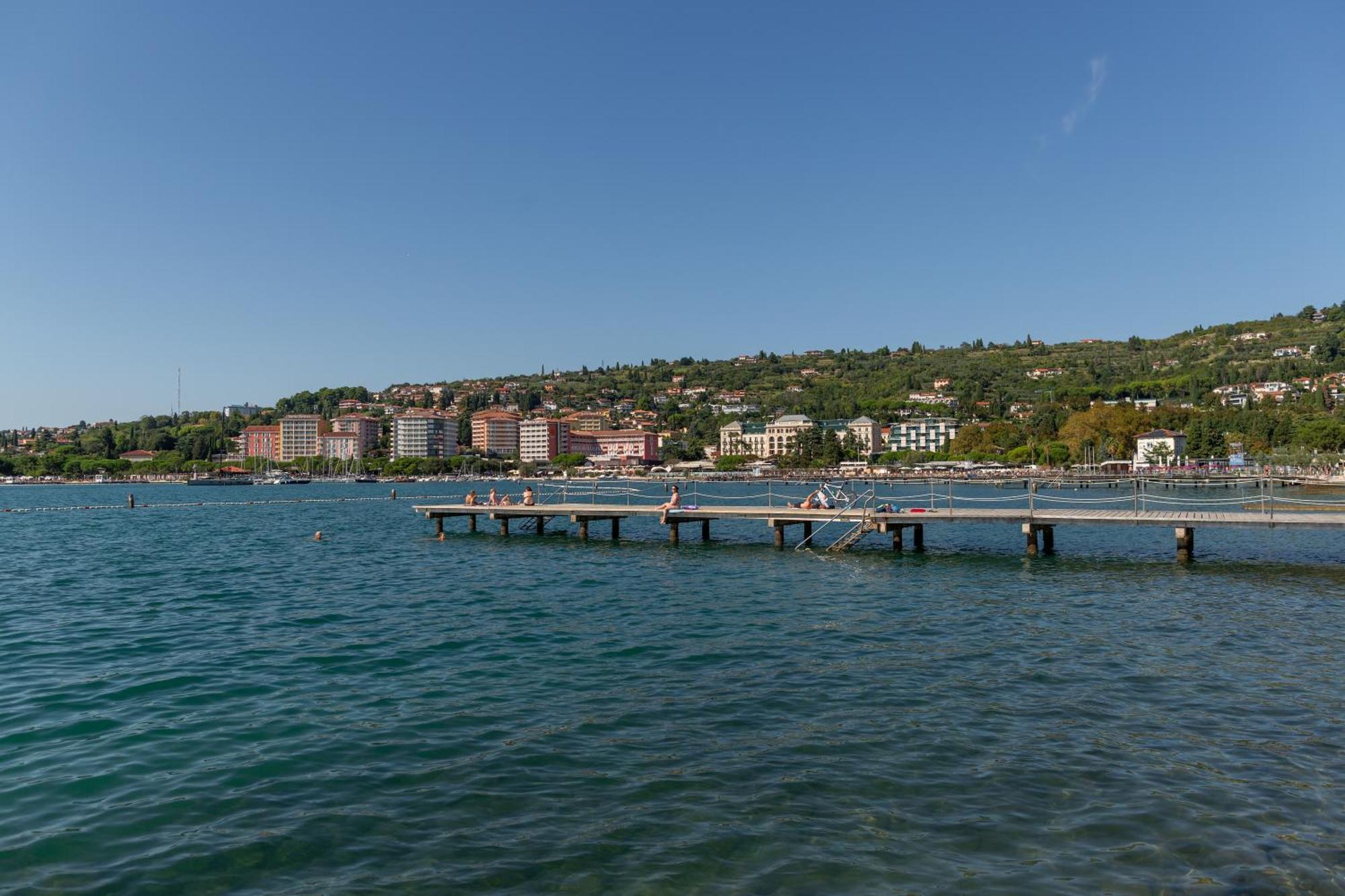 Floating Sea House Shark 3 Apartamento Portorož Exterior foto